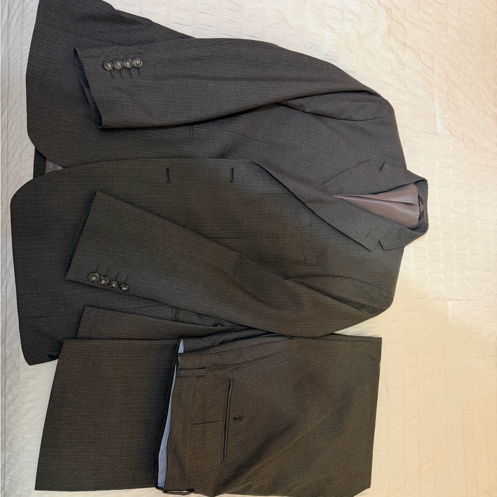 Haggar Dark Gray Suit
